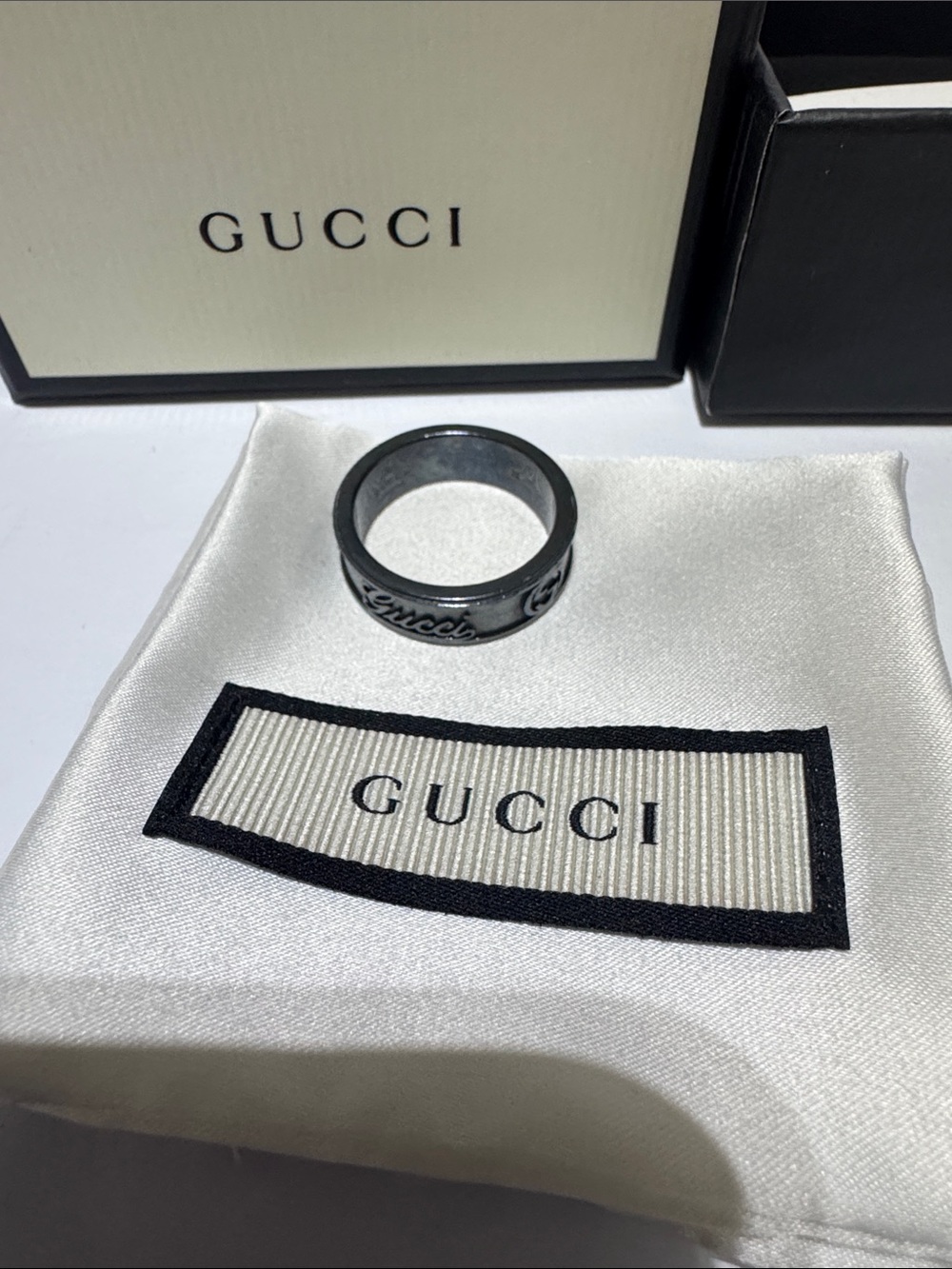 Gucci Black Signature Band Ring
